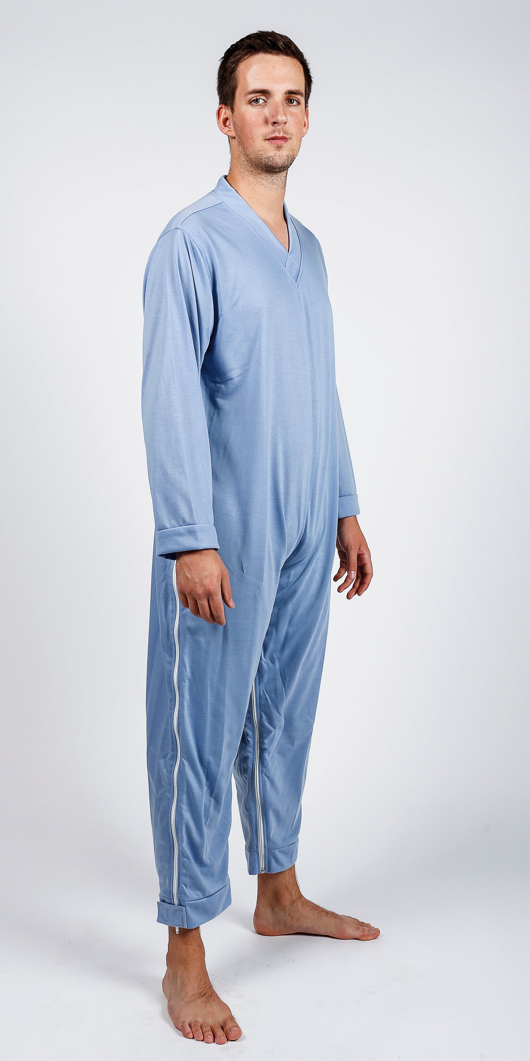 Verpleegpyjama (plukpak) met benen- en zijrits